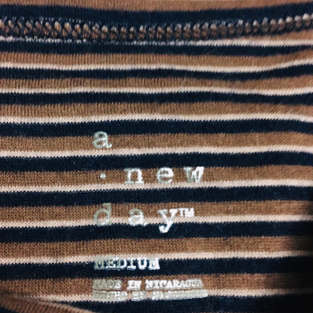 A New Day Stripes Long Sleeve Tee Top Size Medium - Picture 9 of 9